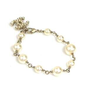 CHANEL White Pearl Logo Charm Bracelet